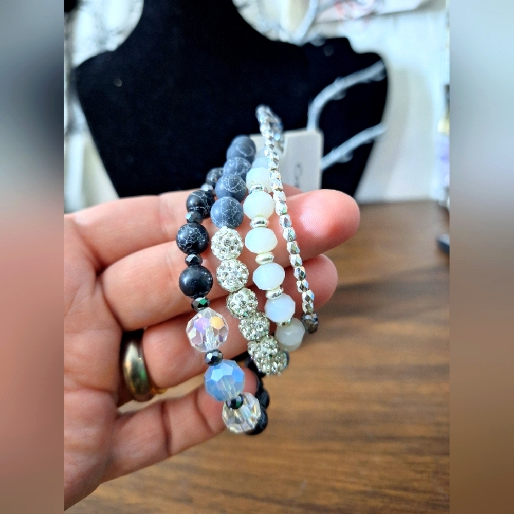 NWT Calvin Klein Stretch Bracelet Set • Silver & White Beaded Stack